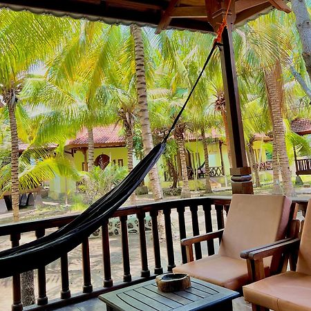 Bronze Bungalows Gili Meno Kültér fotó