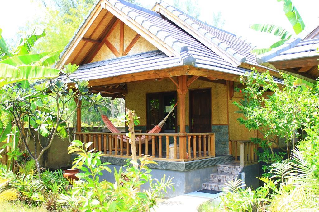 Bronze Bungalows Gili Meno Kültér fotó